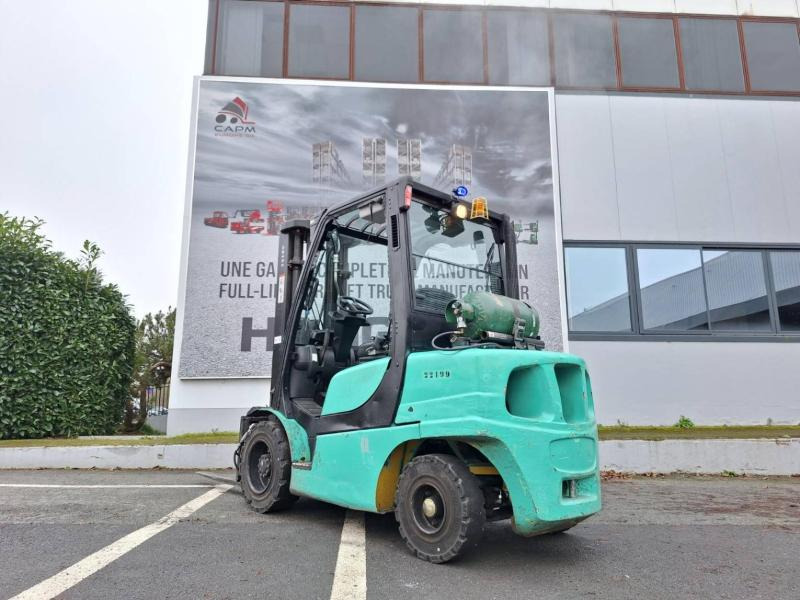 Yale GLP35VX - Газокар: снимка 4 Yale GLP35VX - Газокар: снимка 4