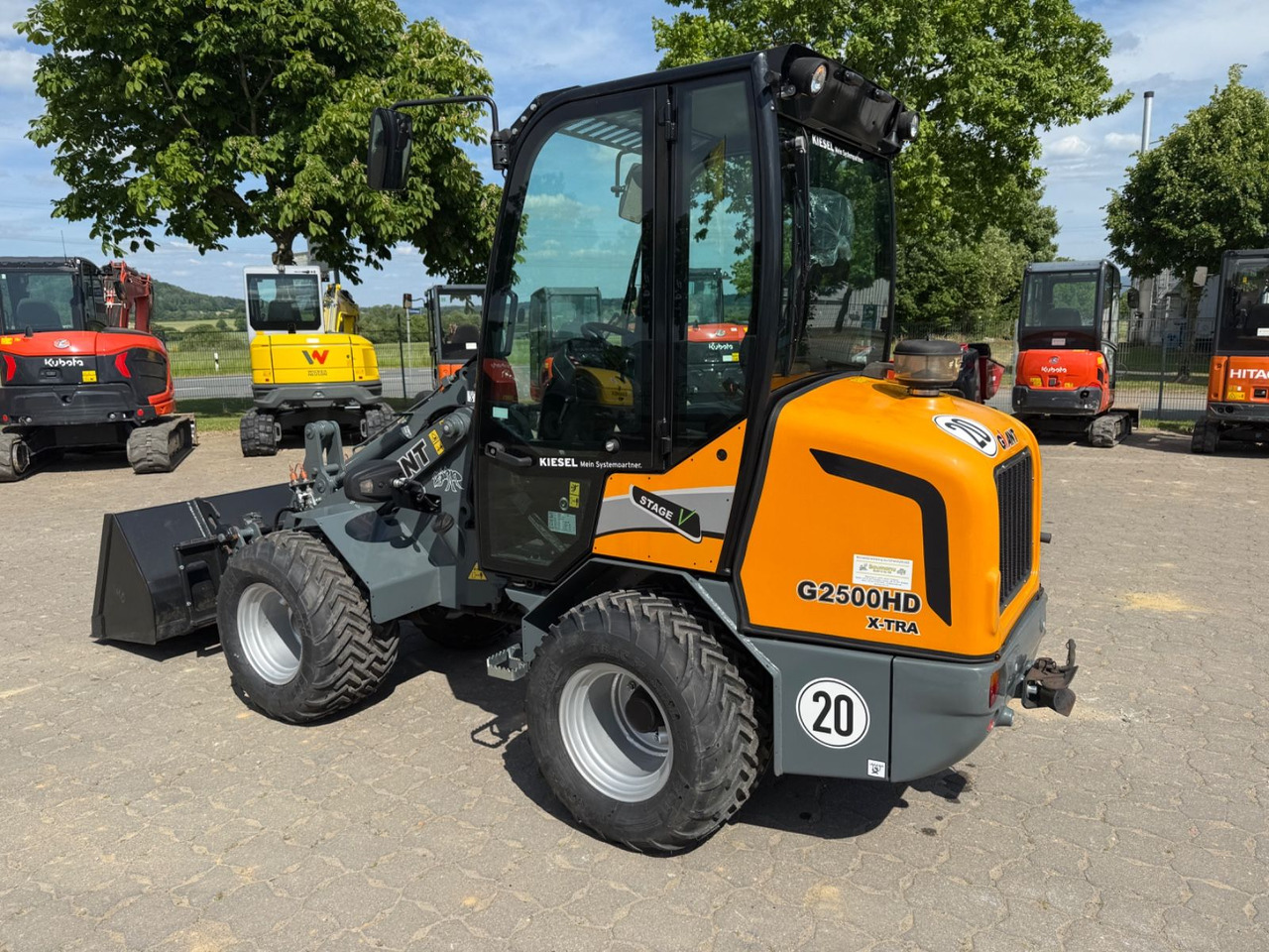 Giant G2500 HD X-TRA, Bj 20, SW, Schaufel, Gabel - Колесен товарач: снимка 2 Giant G2500 HD X-TRA, Bj 20, SW, Schaufel, Gabel - Колесен товарач: снимка 2