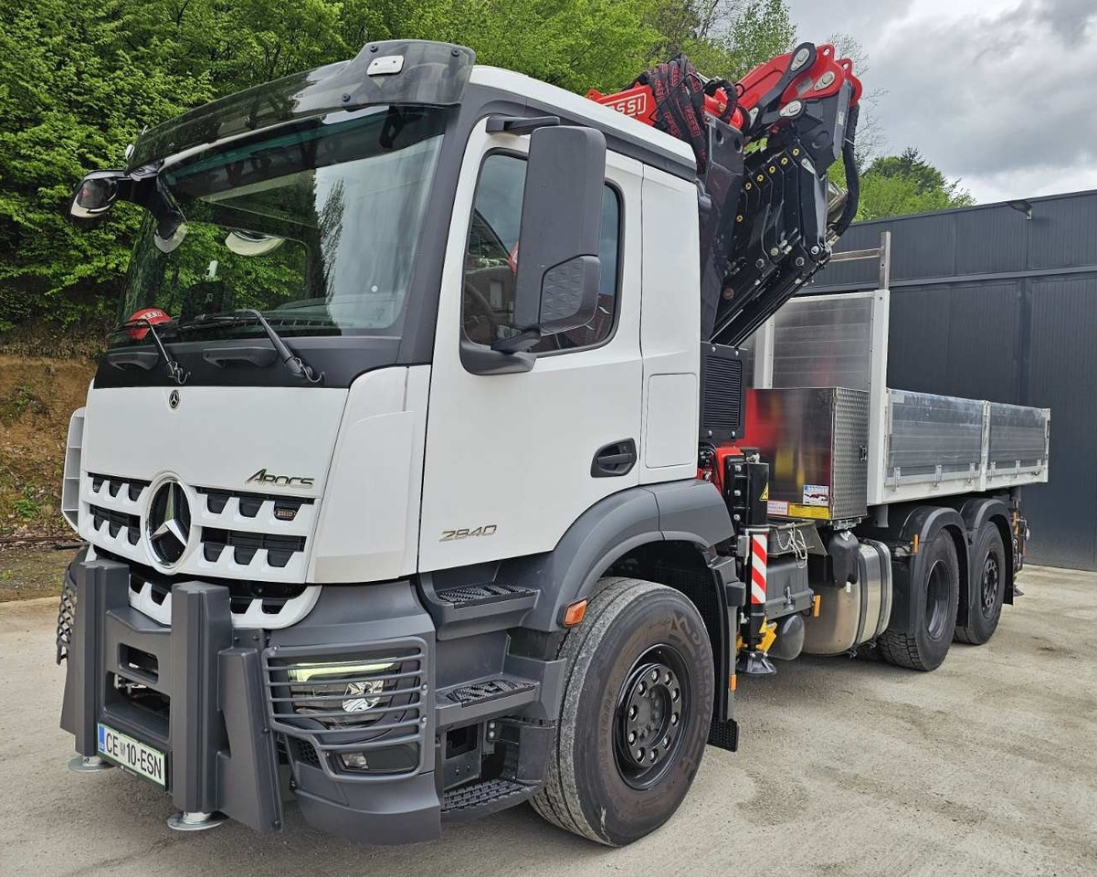 MERCEDES-BENZ Hiab Palfinger Fassi F545-6 JIB-6 - Самосвал камион: снимка 1 MERCEDES-BENZ Hiab Palfinger Fassi F545-6 JIB-6 - Самосвал камион: снимка 1