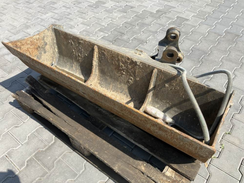 Volvo Böschungslöffel schwenkbar - Багер-товарач: снимка 1 Volvo Böschungslöffel schwenkbar - Багер-товарач: снимка 1