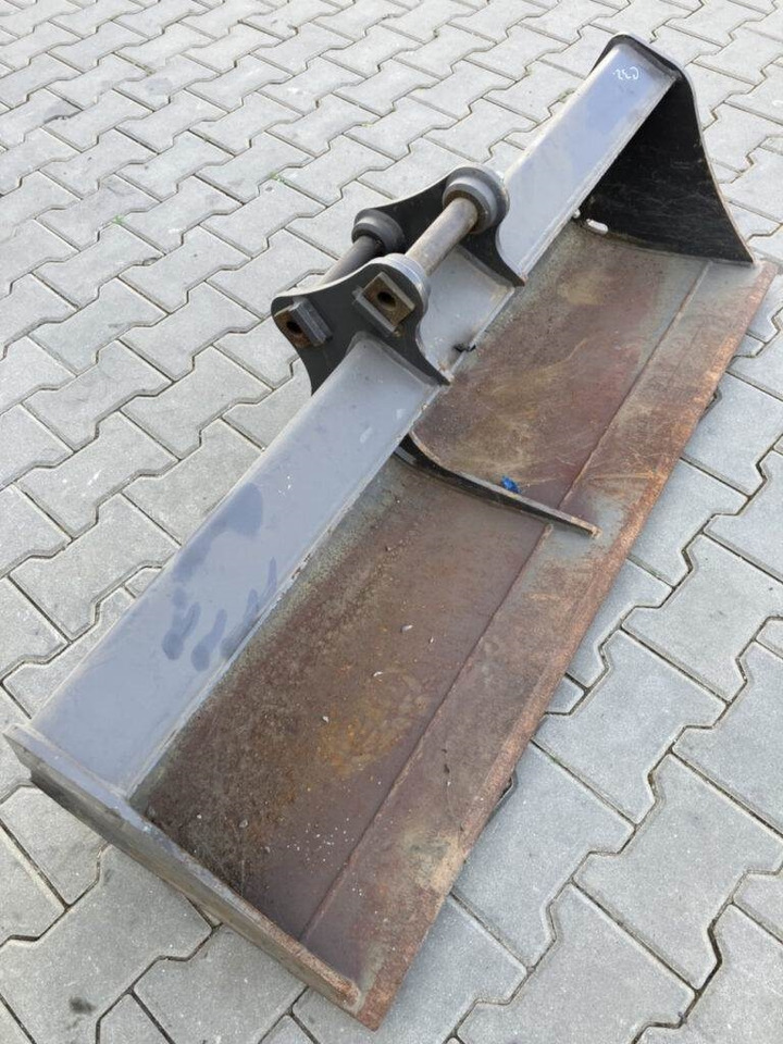 Volvo Böschungslöffel starr - Festanbau - Багер-товарач: снимка 1 Volvo Böschungslöffel starr - Festanbau - Багер-товарач: снимка 1