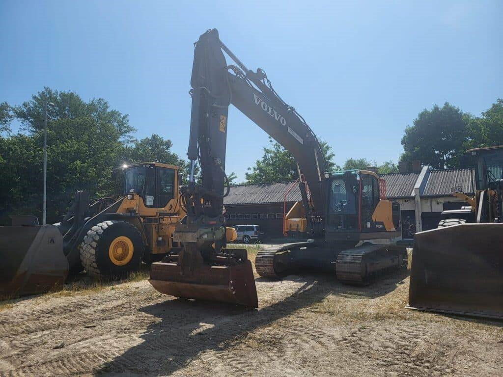 Volvo EC220EL - Верижен багер: снимка 4 Volvo EC220EL - Верижен багер: снимка 4