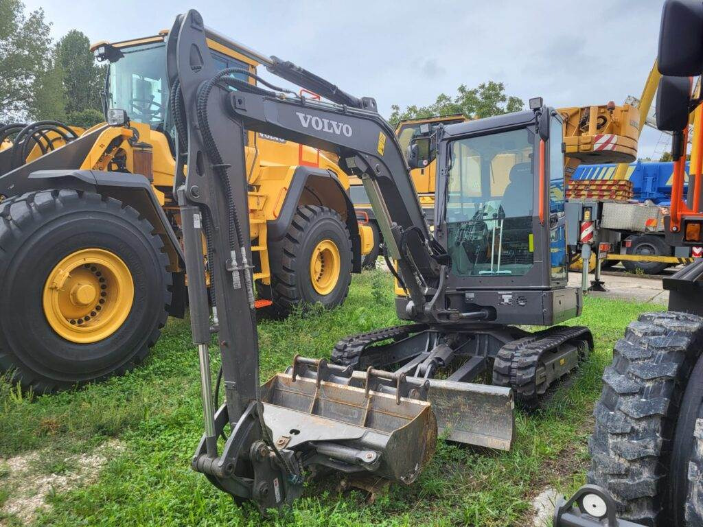 Volvo EC37F - Мини багер: снимка 4 Volvo EC37F - Мини багер: снимка 4