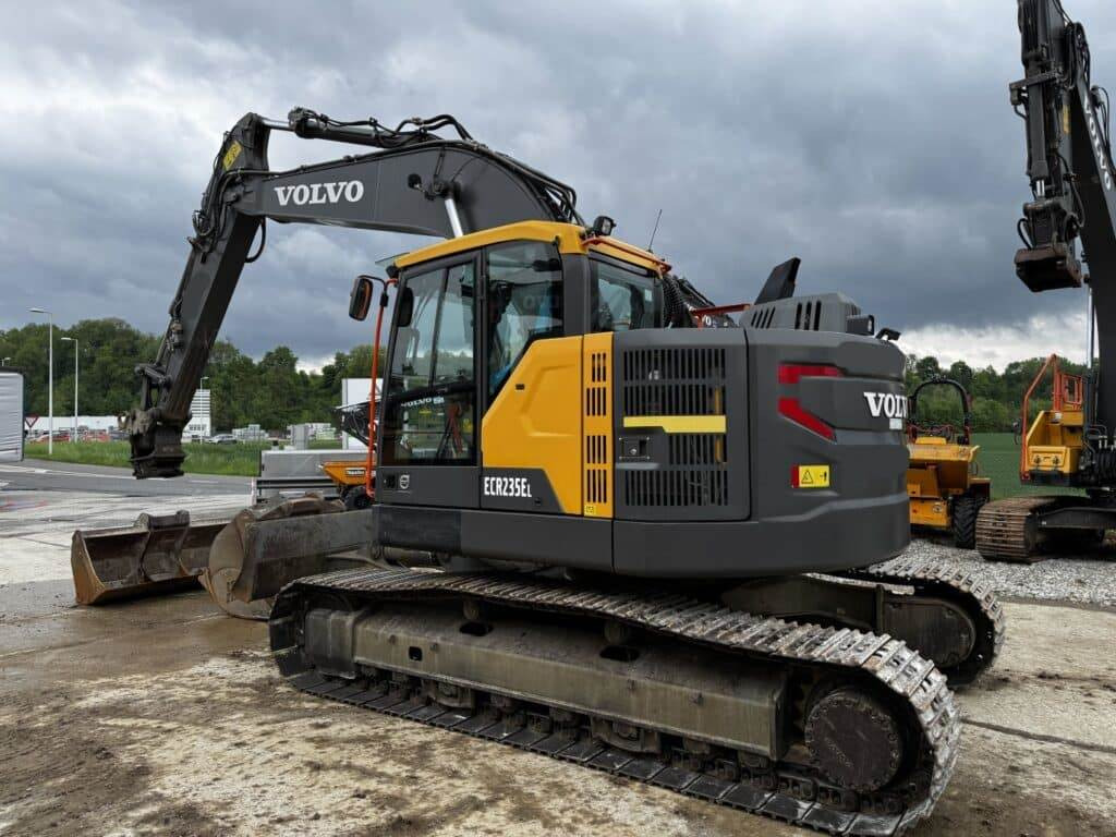 Volvo ECR235EL - Верижен багер: снимка 3 Volvo ECR235EL - Верижен багер: снимка 3