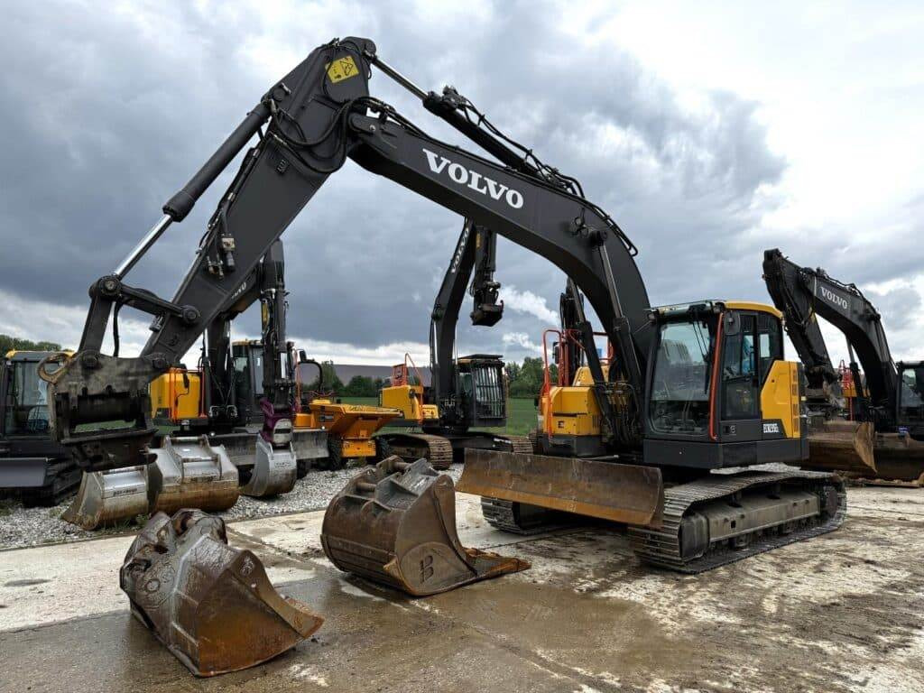 Volvo ECR235EL - Верижен багер: снимка 4 Volvo ECR235EL - Верижен багер: снимка 4