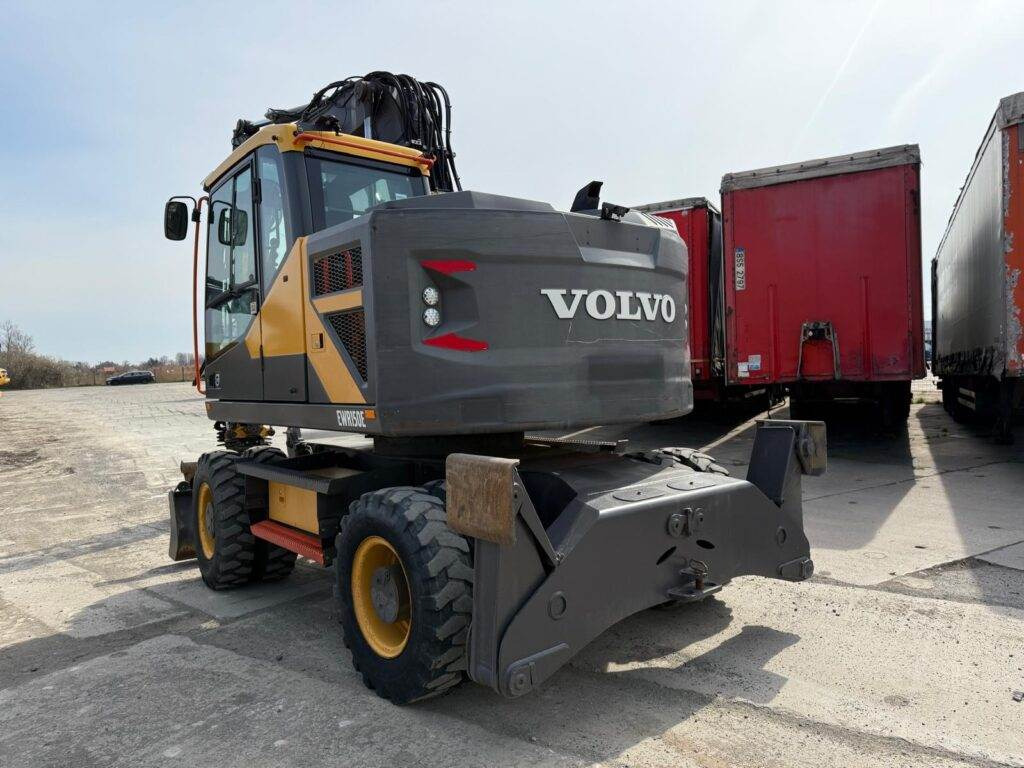 Volvo EWR150E - Колесен багер: снимка 2 Volvo EWR150E - Колесен багер: снимка 2