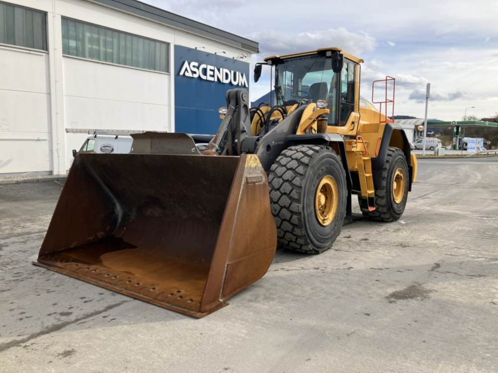 Volvo L180H - Колесен товарач: снимка 4 Volvo L180H - Колесен товарач: снимка 4
