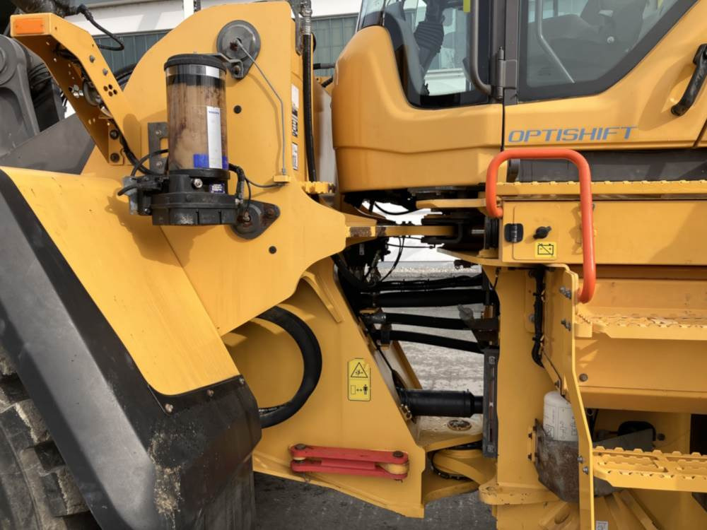 Volvo L180H - Колесен товарач: снимка 5 Volvo L180H - Колесен товарач: снимка 5