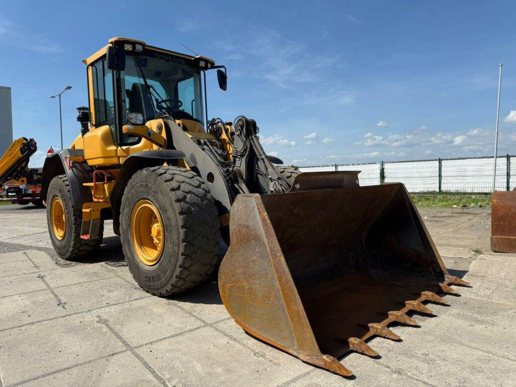 Volvo L60H - Колесен товарач: снимка 1 Volvo L60H - Колесен товарач: снимка 1