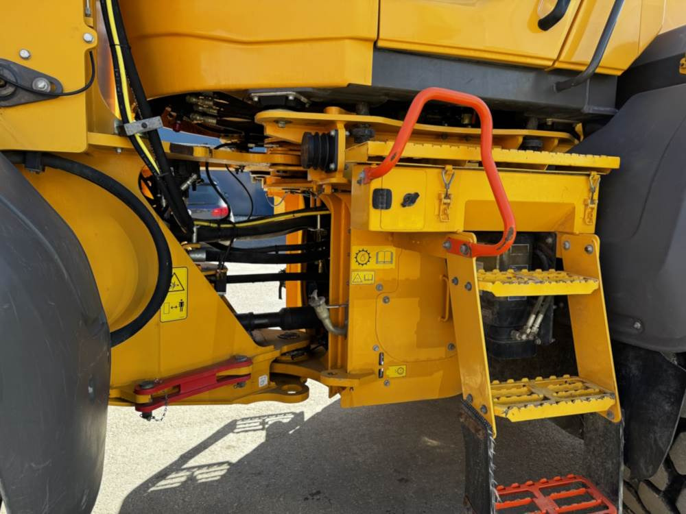 Колесен товарач Volvo L90H: снимка 8