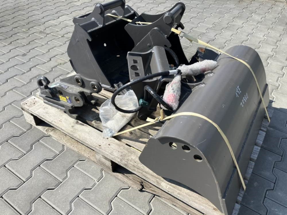 Volvo Löffelset inkl. Schnellwechsler für EC18 - Багер-товарач: снимка 3 Volvo Löffelset inkl. Schnellwechsler für EC18 - Багер-товарач: снимка 3