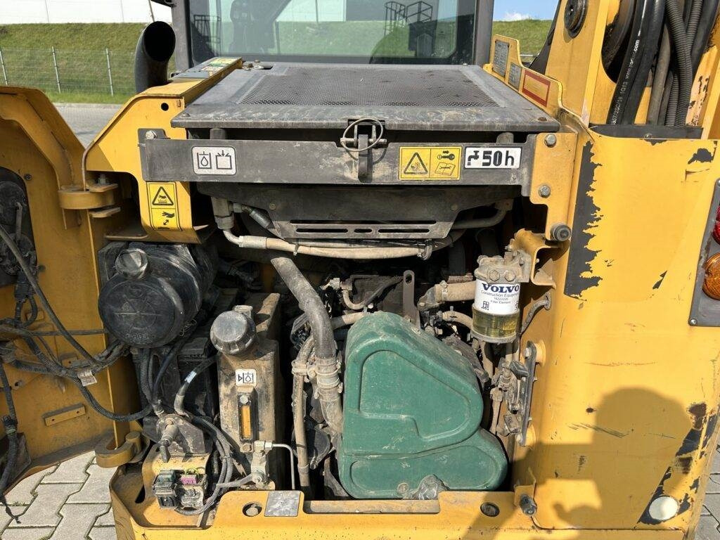 Volvo MC70C - Мини челен товарач: снимка 5 Volvo MC70C - Мини челен товарач: снимка 5