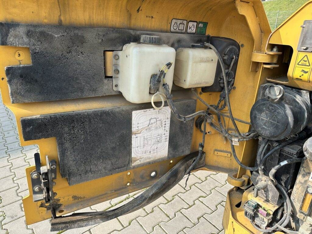 Мини челен товарач Volvo MC70C: снимка 6