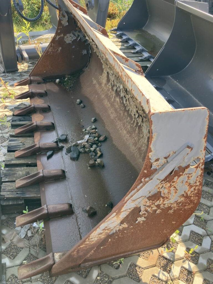 Volvo Schaufel mit Zähnen TPZ - Кофа: снимка 3 Volvo Schaufel mit Zähnen TPZ - Кофа: снимка 3