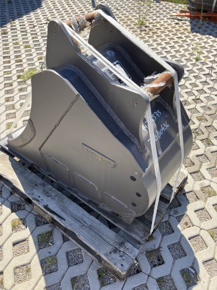Volvo Tieflöffel mit Messer S50 - Багер-товарач: снимка 3 Volvo Tieflöffel mit Messer S50 - Багер-товарач: снимка 3