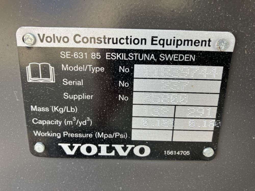 Volvo Tieflöffel mit Zähnen - Багер-товарач: снимка 3 Volvo Tieflöffel mit Zähnen - Багер-товарач: снимка 3