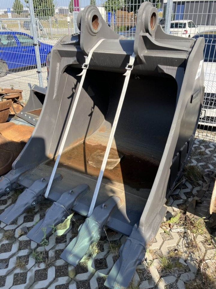 Volvo Tieflöffel mit Zähnen - Festanbau - Багер-товарач: снимка 1 Volvo Tieflöffel mit Zähnen - Festanbau - Багер-товарач: снимка 1