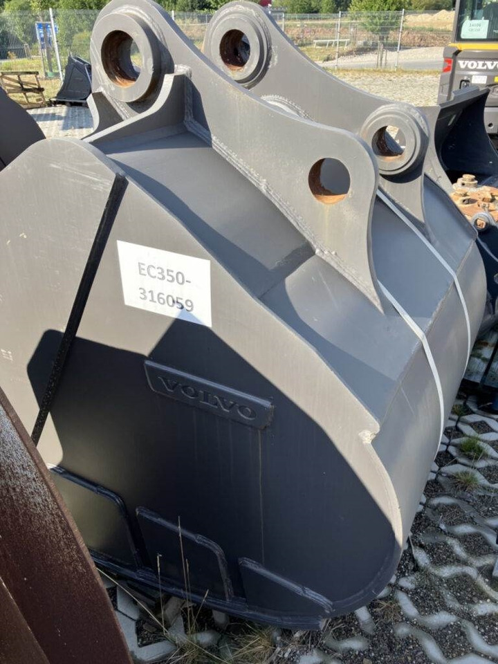 Volvo Tieflöffel mit Zähnen - Festanbau - Багер-товарач: снимка 2 Volvo Tieflöffel mit Zähnen - Festanbau - Багер-товарач: снимка 2