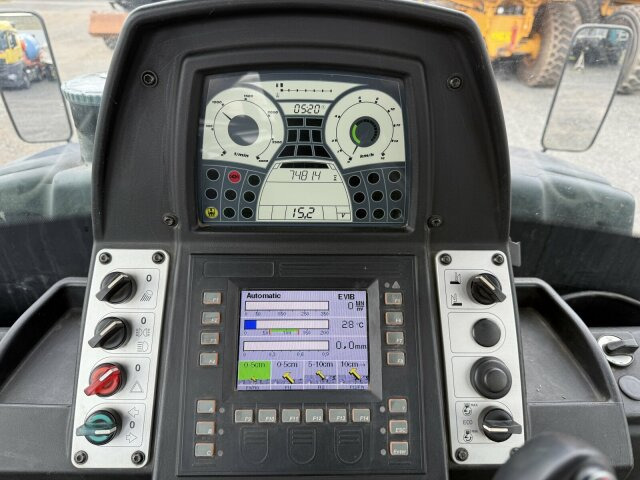 BOMAG BW 174 AP-4 AM Walze 12 Ton *Vibrator *Streuer - Валяк: снимка 3 BOMAG BW 174 AP-4 AM Walze 12 Ton *Vibrator *Streuer - Валяк: снимка 3