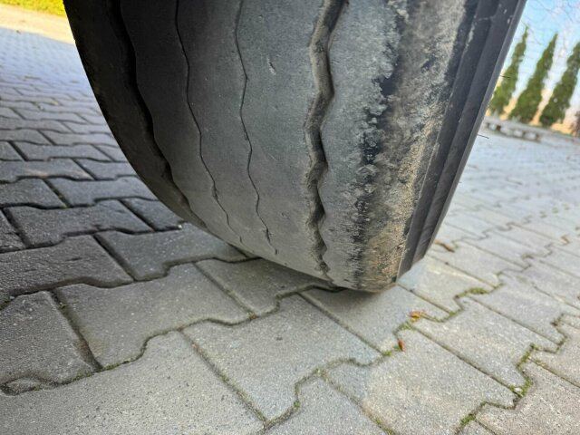 Carnehl CHKS/HH Kipperauflieger THERMO - Самосвал полуремарке: снимка 4 Carnehl CHKS/HH Kipperauflieger THERMO - Самосвал полуремарке: снимка 4