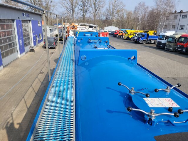 Feldbinder EUT 56.3 Silo 56.000 L 3 Achse - Цистерна за насипни товари: снимка 2 Feldbinder EUT 56.3 Silo 56.000 L 3 Achse - Цистерна за насипни товари: снимка 2