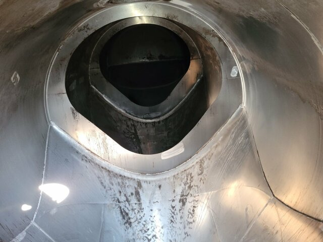 Feldbinder EUT 56.3 Silo 56.000 L 3 Achse - Цистерна за насипни товари: снимка 4 Feldbinder EUT 56.3 Silo 56.000 L 3 Achse - Цистерна за насипни товари: снимка 4