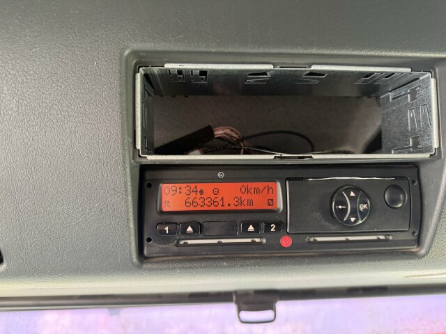 MAN TGS 26.400 6x6 MEILLER Kipper Schmitz EURO 5 - Самосвал камион: снимка 4 MAN TGS 26.400 6x6 MEILLER Kipper Schmitz EURO 5 - Самосвал камион: снимка 4