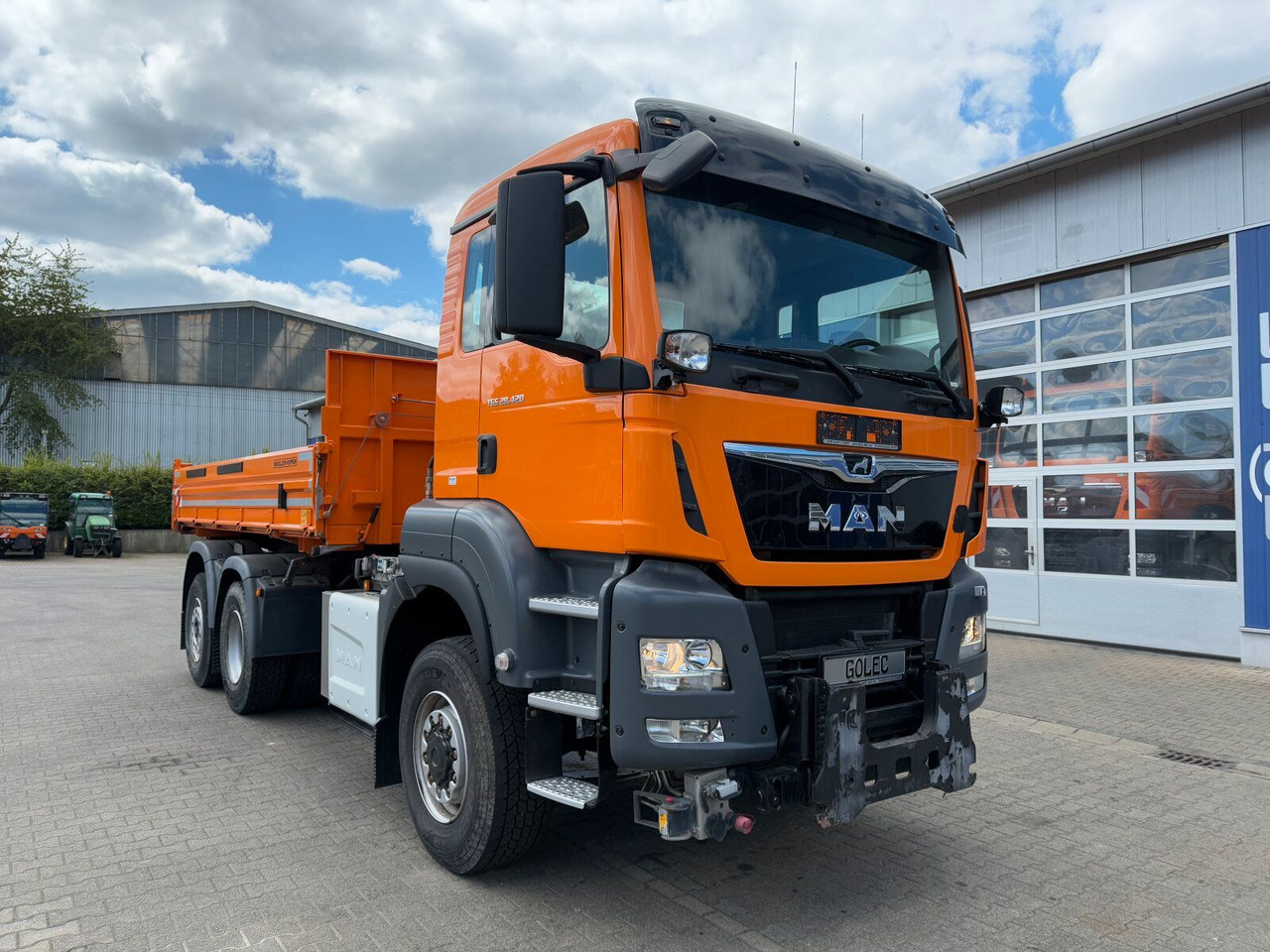MAN TGS 28.420 6x4-4 Meiller Kipper Winterdienst - Самосвал камион: снимка 1 MAN TGS 28.420 6x4-4 Meiller Kipper Winterdienst - Самосвал камион: снимка 1