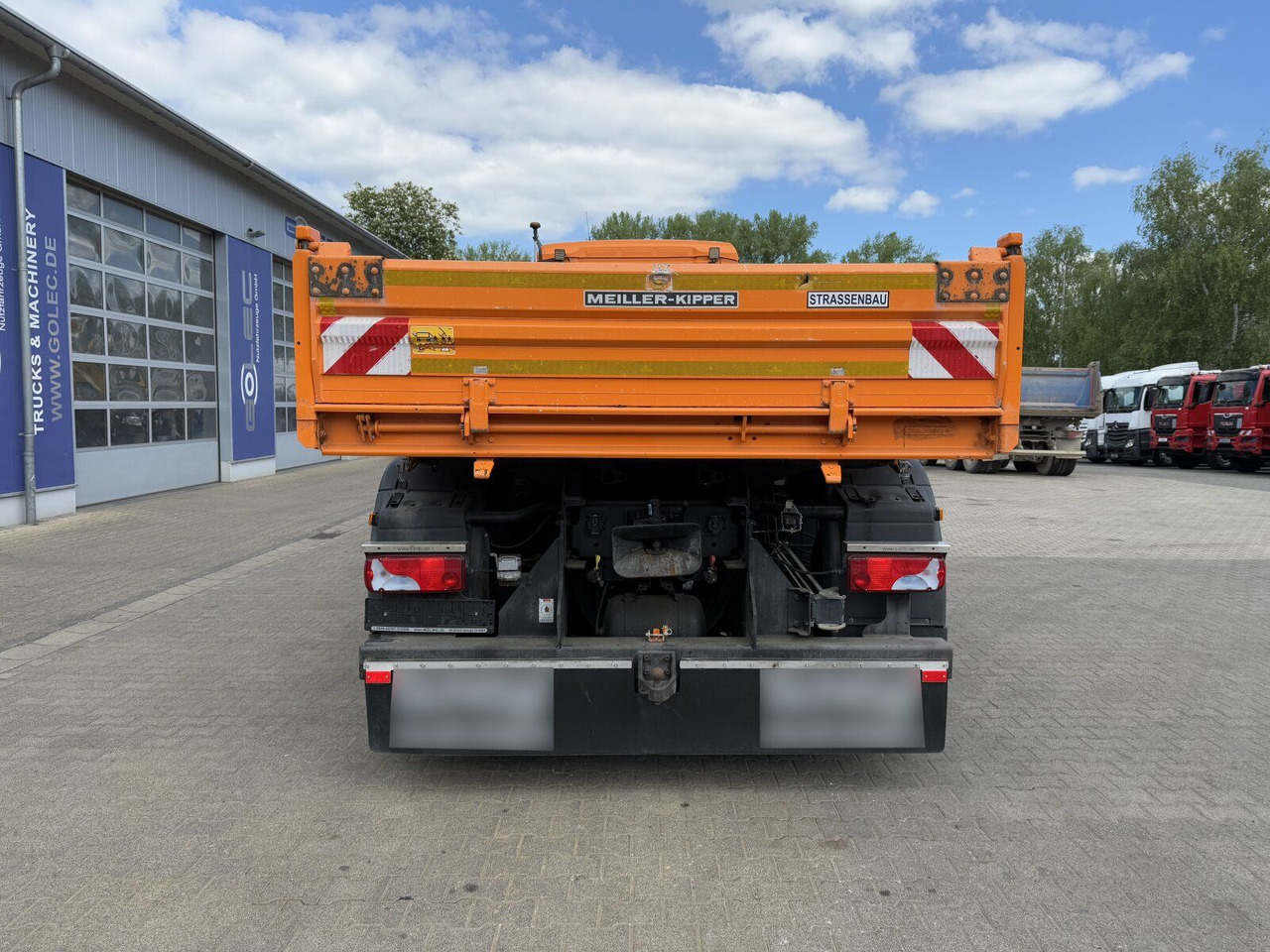 MAN TGS 28.420 6x4-4 Meiller Kipper Winterdienst - Самосвал камион: снимка 4 MAN TGS 28.420 6x4-4 Meiller Kipper Winterdienst - Самосвал камион: снимка 4