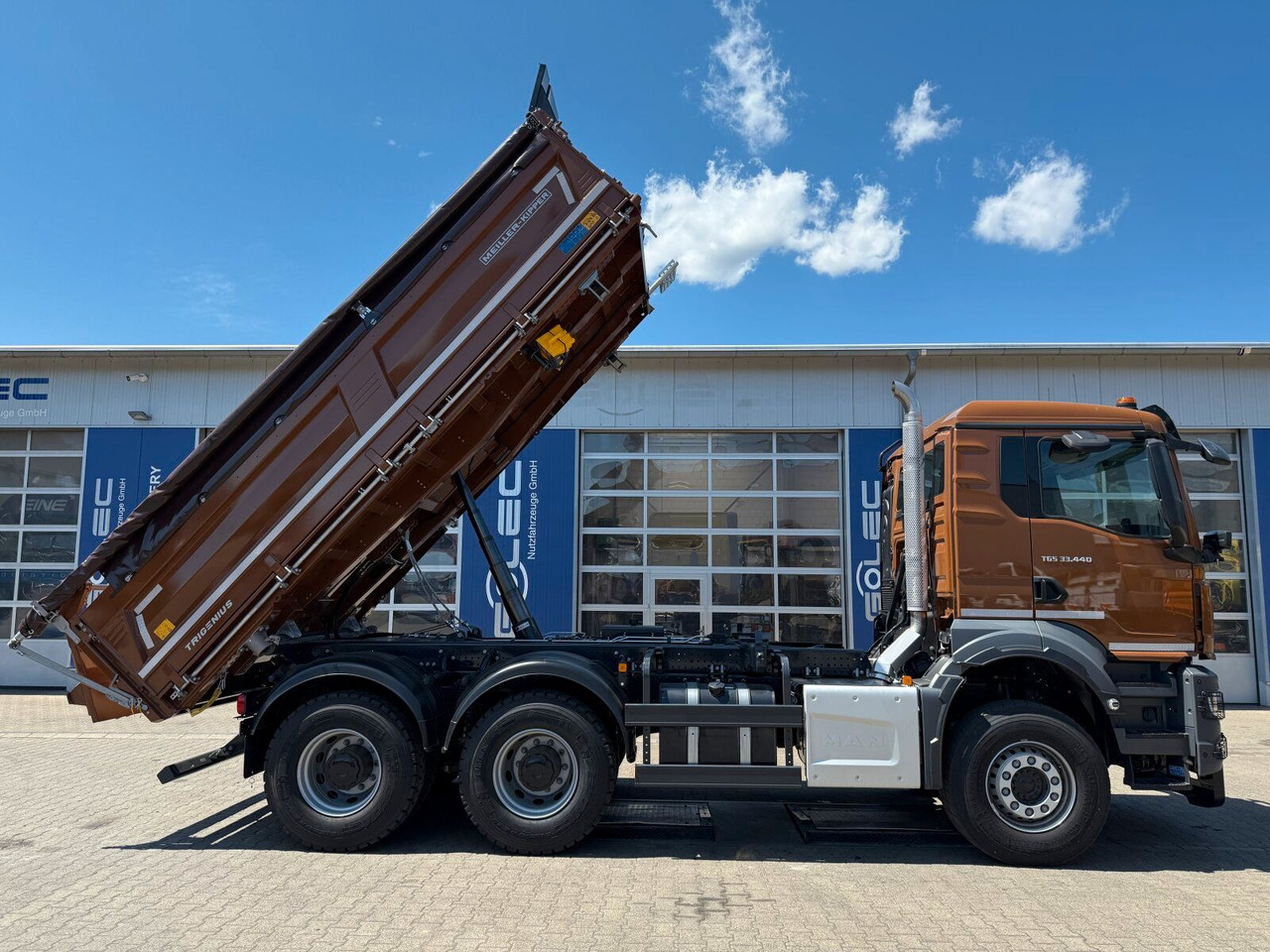 MAN TGS 33.440 6x4 Kipper MEILLER Bordmatik Frontpl. - Самосвал камион: снимка 4 MAN TGS 33.440 6x4 Kipper MEILLER Bordmatik Frontpl. - Самосвал камион: снимка 4