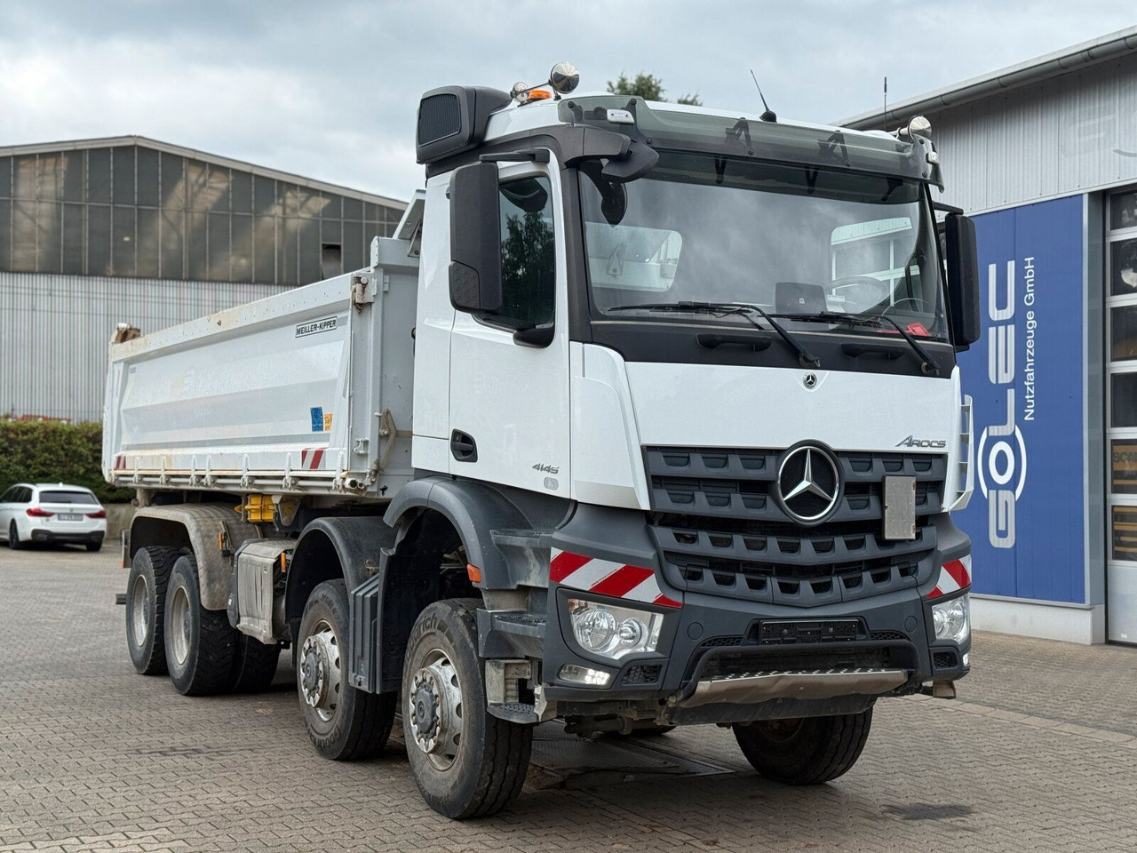 Mercedes-Benz 4145 8x8 Meiler Dreiseitenkipper Bordmatik - Самосвал камион: снимка 3 Mercedes-Benz 4145 8x8 Meiler Dreiseitenkipper Bordmatik - Самосвал камион: снимка 3