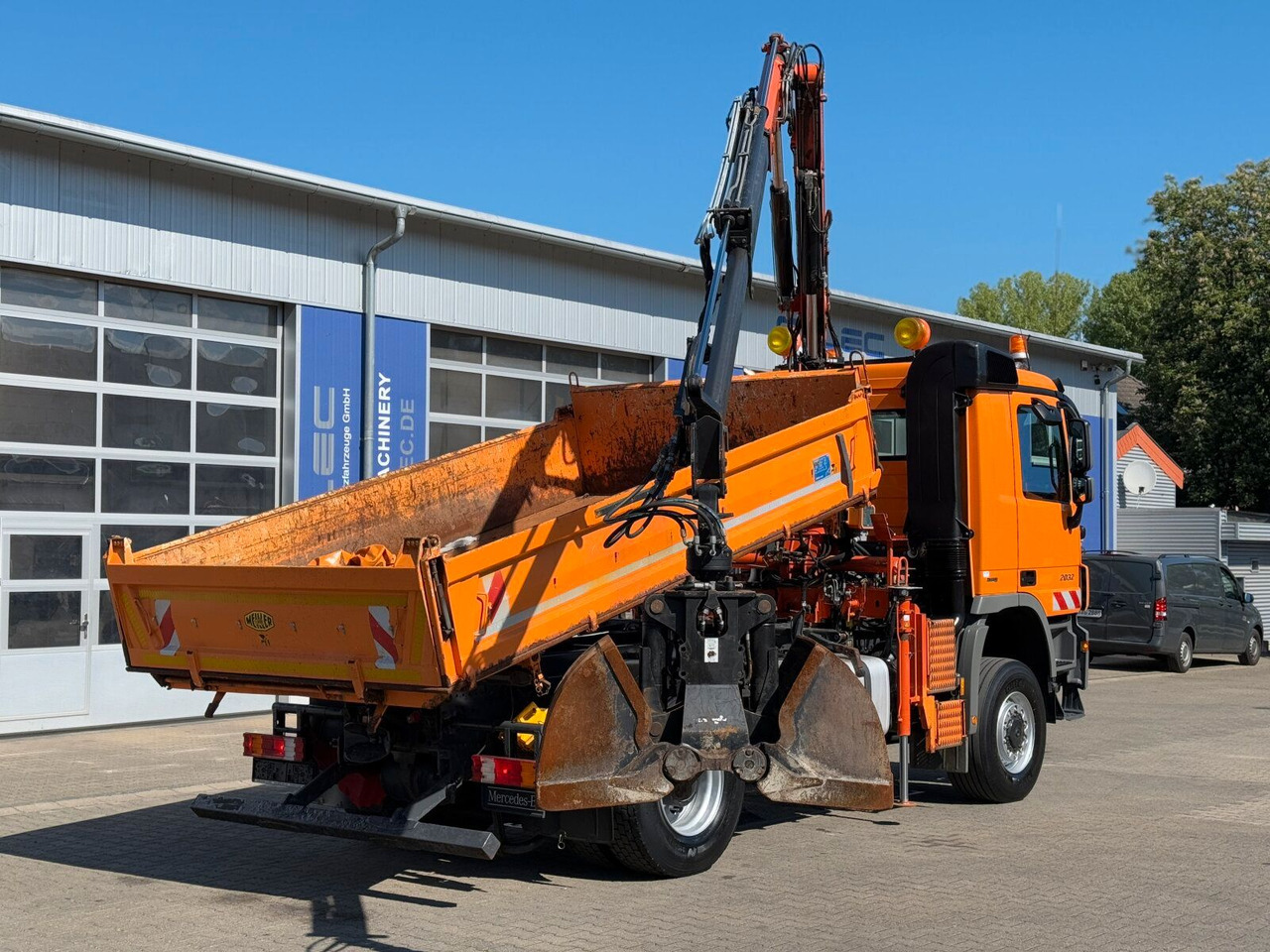 Самосвал камион, Камион с кран Mercedes-Benz ACTROS 2044 4x4 Kipper Kran ATLAS 65.2 A2L: снимка 6