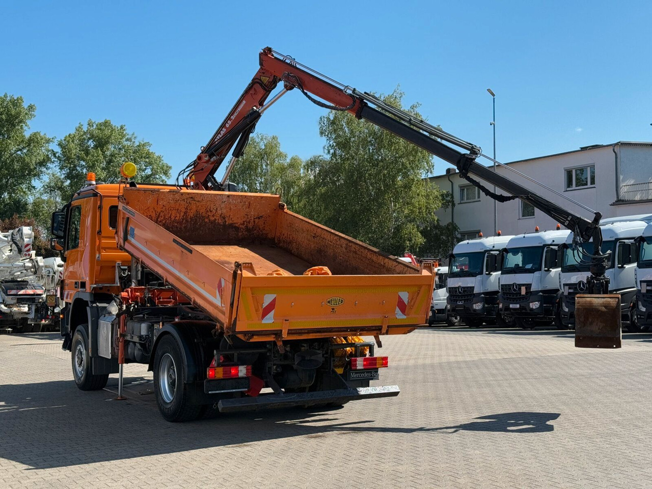 Самосвал камион, Камион с кран Mercedes-Benz ACTROS 2044 4x4 Kipper Kran ATLAS 65.2 A2L: снимка 10