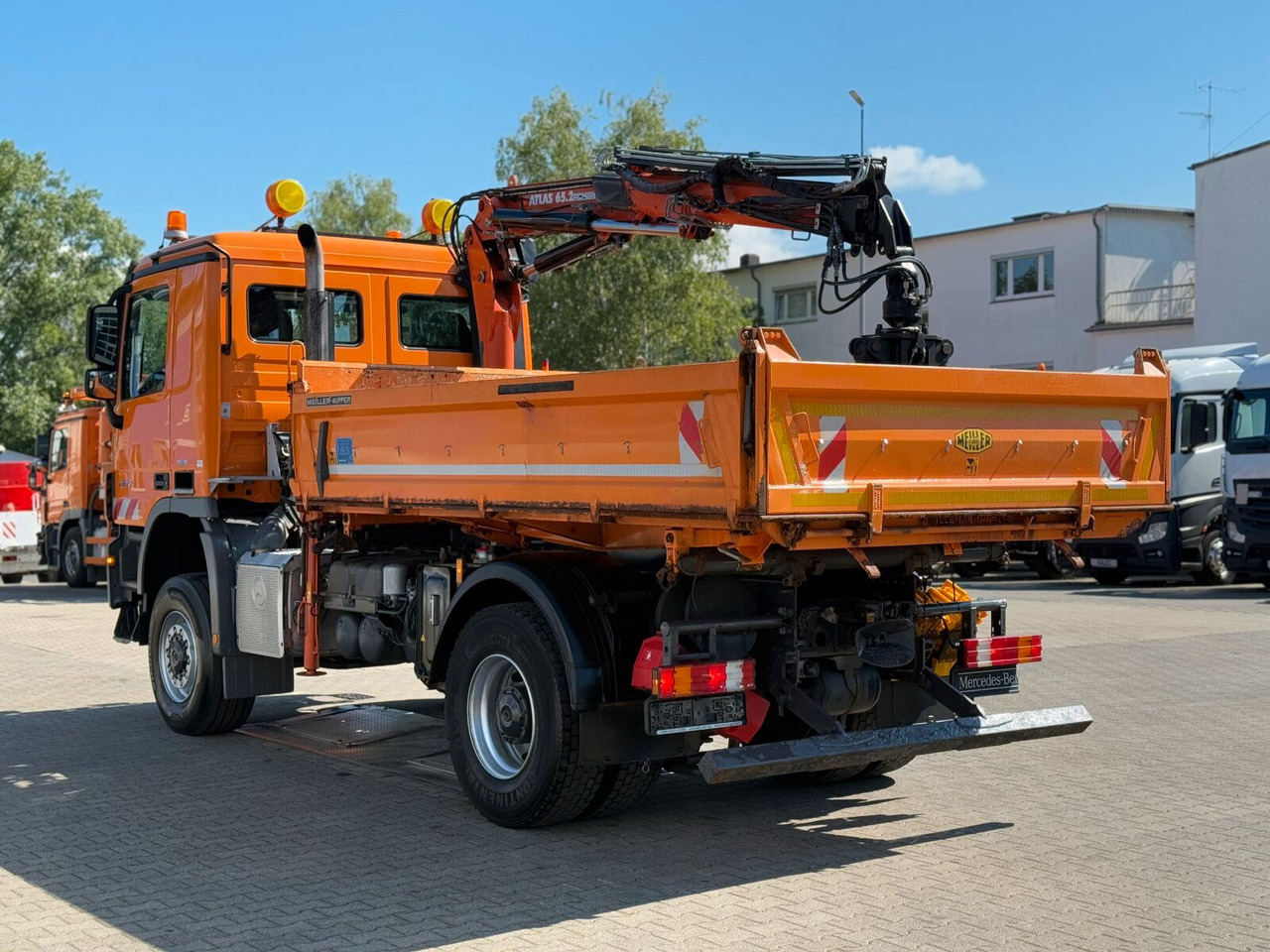 Самосвал камион, Камион с кран Mercedes-Benz ACTROS 2044 4x4 Kipper Kran ATLAS 65.2 A2L: снимка 9