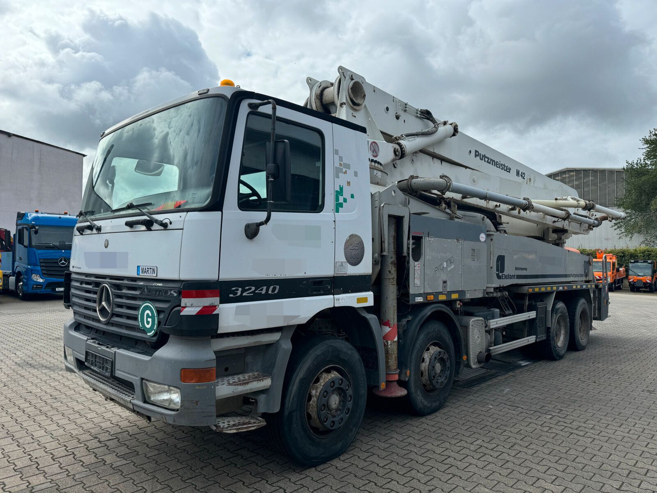 Mercedes-Benz ACTROS 3240 8x4 Betonpumpe PUTZMEISTER BSF 42 M - Бетон помпа: снимка 3 Mercedes-Benz ACTROS 3240 8x4 Betonpumpe PUTZMEISTER BSF 42 M - Бетон помпа: снимка 3
