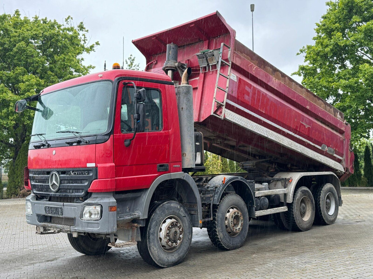 Лизинг на  Mercedes-Benz ACTROS 4141 EURO4 8x6 Muldenkipper Mercedes-Benz ACTROS 4141 EURO4 8x6 Muldenkipper: снимка 7