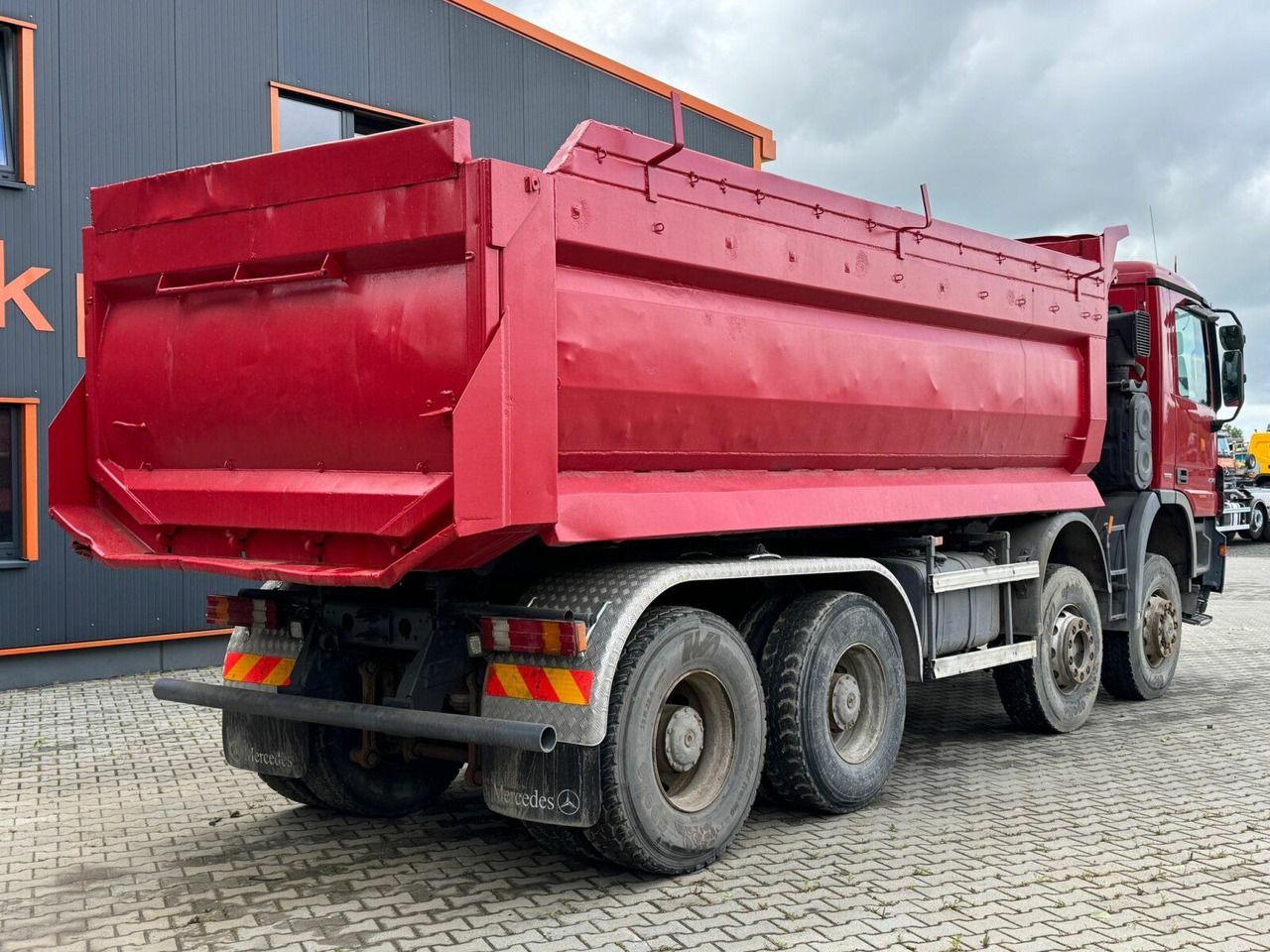 Mercedes-Benz ACTROS 4141 EURO4 8x8 Muldenkipper - Самосвал камион: снимка 5 Mercedes-Benz ACTROS 4141 EURO4 8x8 Muldenkipper - Самосвал камион: снимка 5