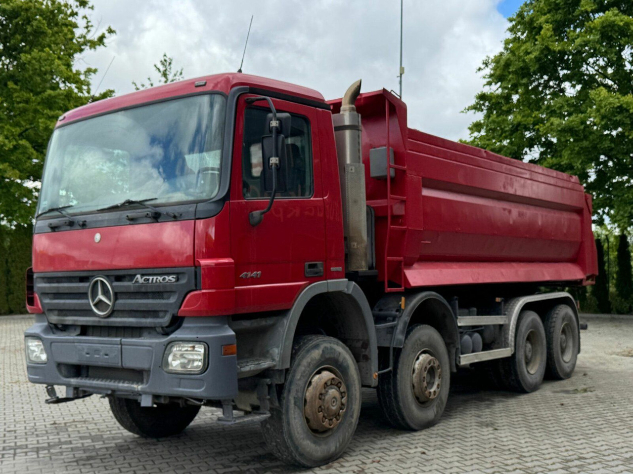 Mercedes-Benz ACTROS 4141 EURO4 8x8 Muldenkipper - Самосвал камион: снимка 2 Mercedes-Benz ACTROS 4141 EURO4 8x8 Muldenkipper - Самосвал камион: снимка 2
