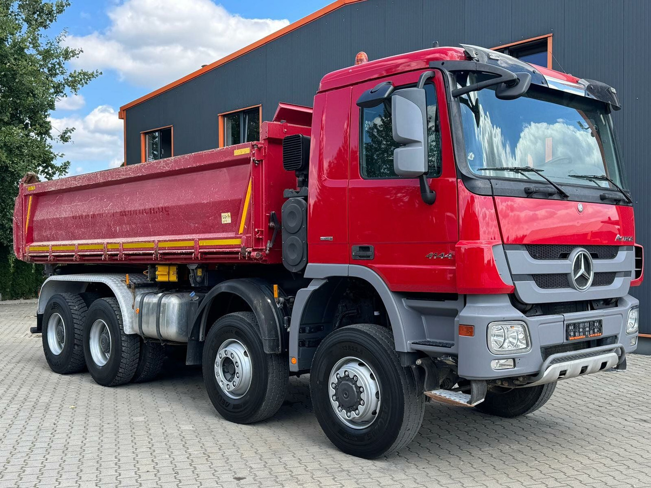 Mercedes-Benz ACTROS 4144 8x6 EURO5 Kipper mit Bordmatik - Самосвал камион: снимка 2 Mercedes-Benz ACTROS 4144 8x6 EURO5 Kipper mit Bordmatik - Самосвал камион: снимка 2
