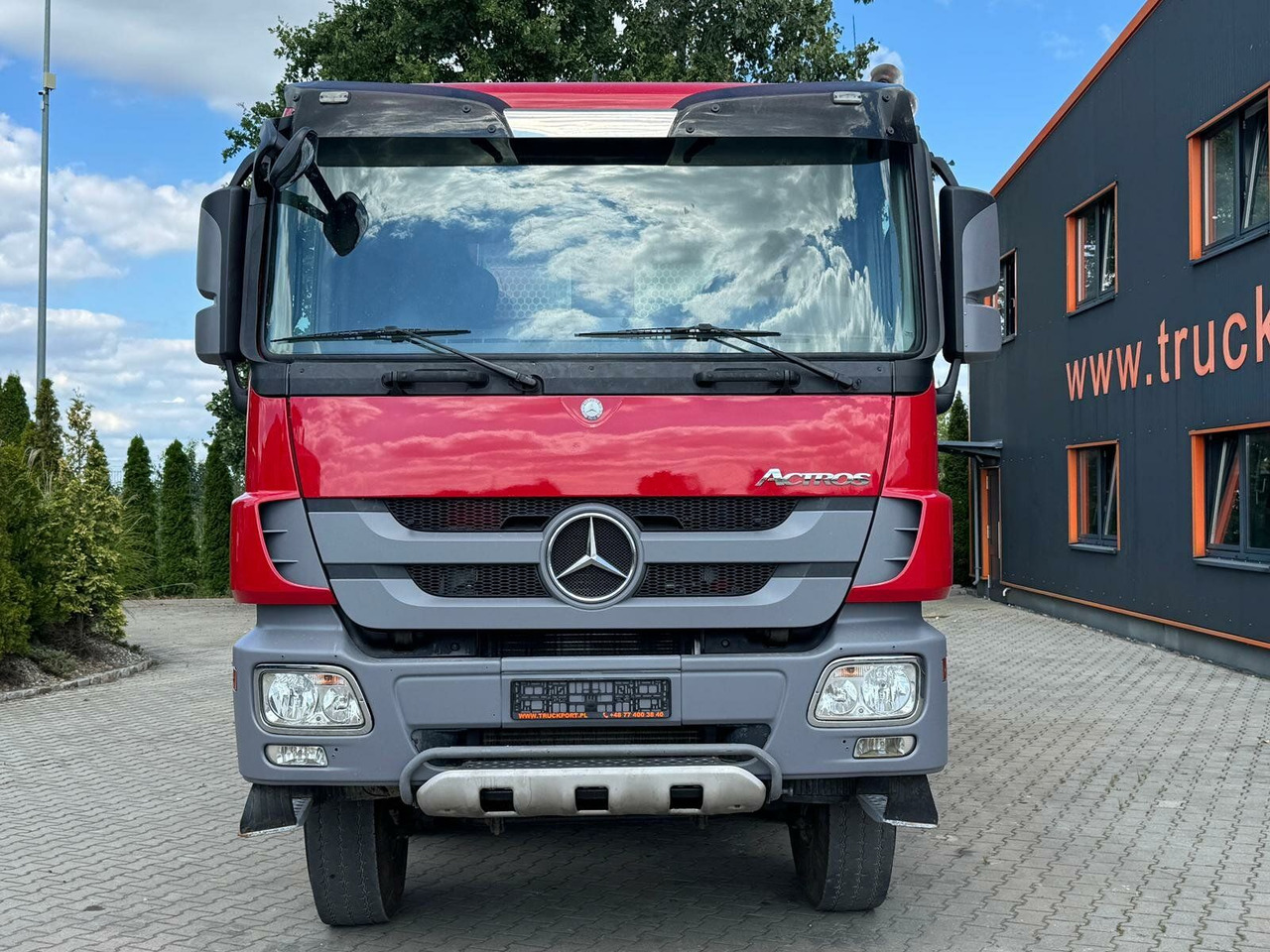 Mercedes-Benz ACTROS 4144 8x6 EURO5 Kipper mit Bordmatik - Самосвал камион: снимка 3 Mercedes-Benz ACTROS 4144 8x6 EURO5 Kipper mit Bordmatik - Самосвал камион: снимка 3