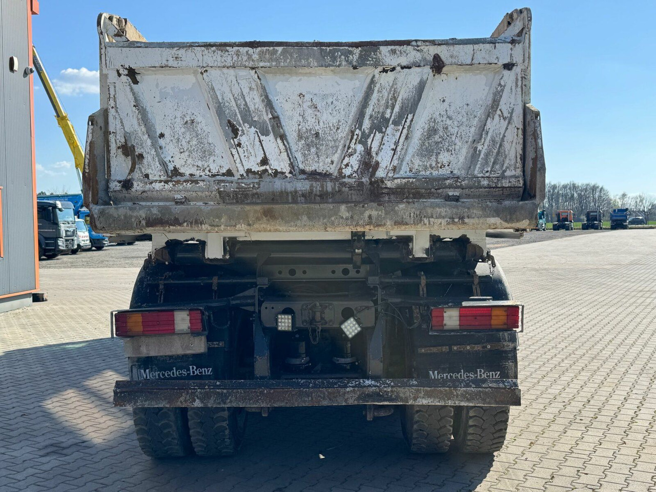 Mercedes-Benz ACTROS 4144 8x8 EURO4 DSK Meiller - Самосвал камион: снимка 5 Mercedes-Benz ACTROS 4144 8x8 EURO4 DSK Meiller - Самосвал камион: снимка 5