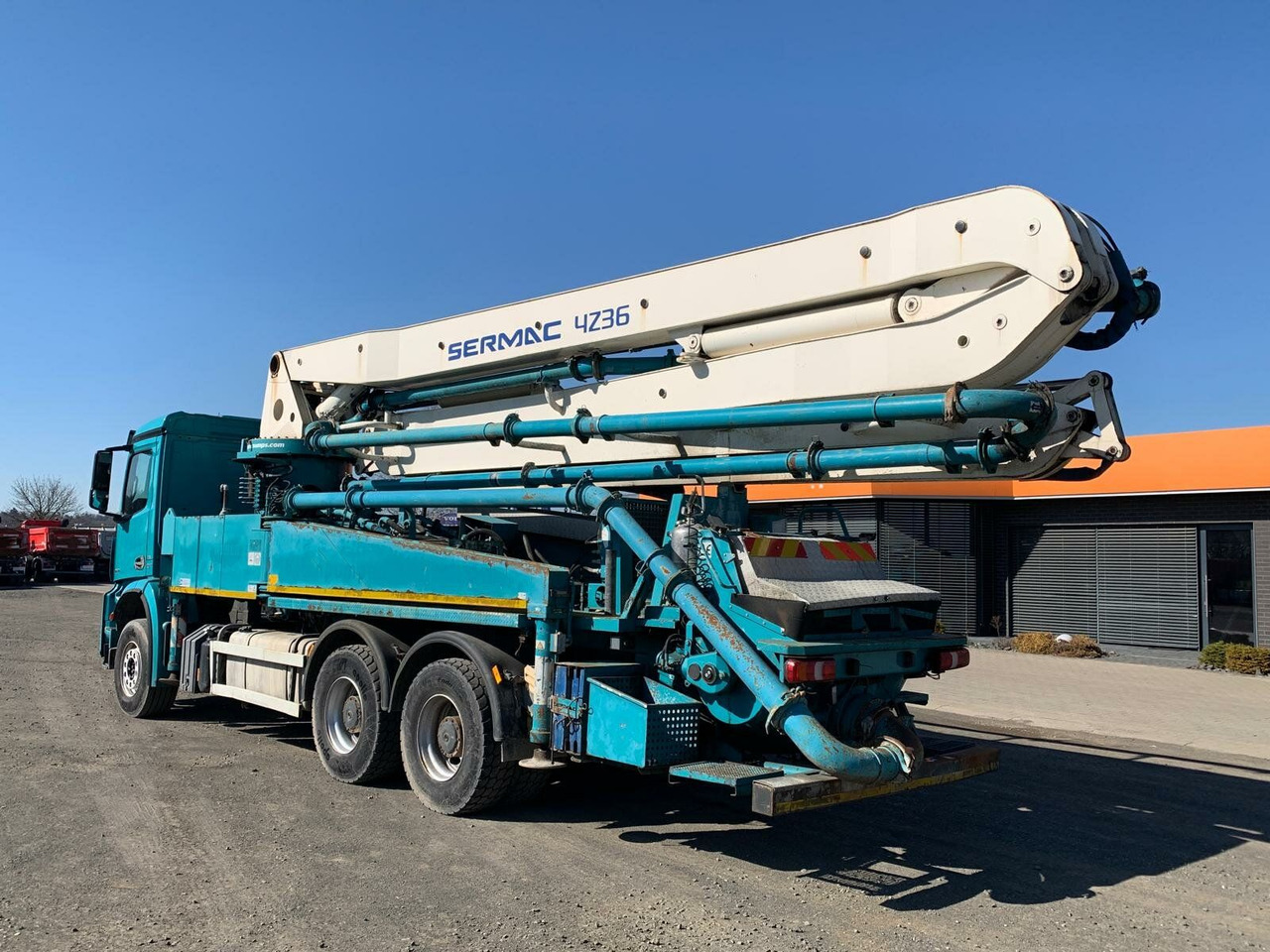 Mercedes-Benz AROCS 2636 6x4 Euro 6 Betonpumpe SERMAC 4Z36 - Бетон помпа: снимка 3 Mercedes-Benz AROCS 2636 6x4 Euro 6 Betonpumpe SERMAC 4Z36 - Бетон помпа: снимка 3