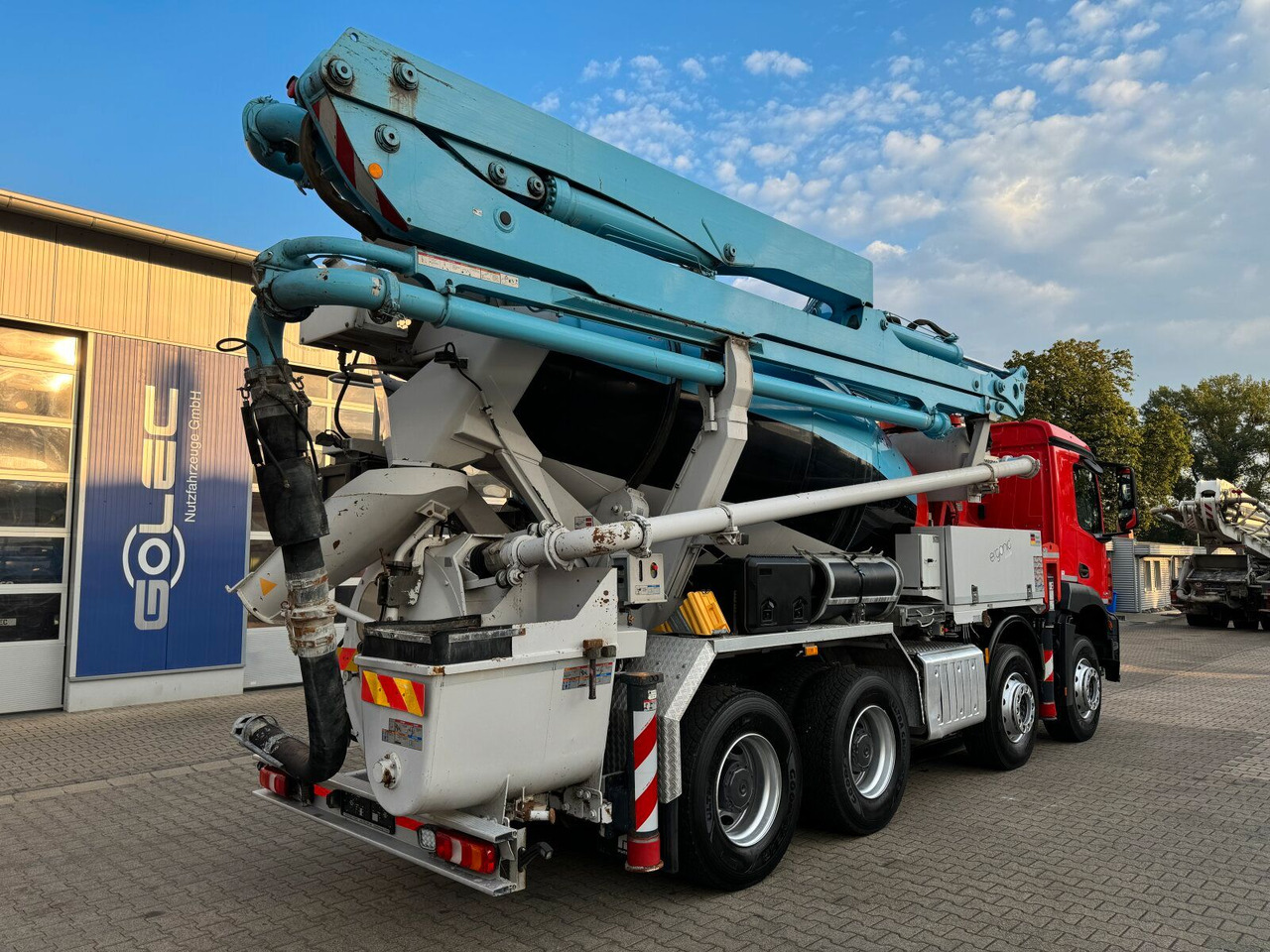Mercedes-Benz AROCS 3243 8x4 Euro 6 Pumi Putzmeister TMM 24-3 - Бетон помпа: снимка 5 Mercedes-Benz AROCS 3243 8x4 Euro 6 Pumi Putzmeister TMM 24-3 - Бетон помпа: снимка 5