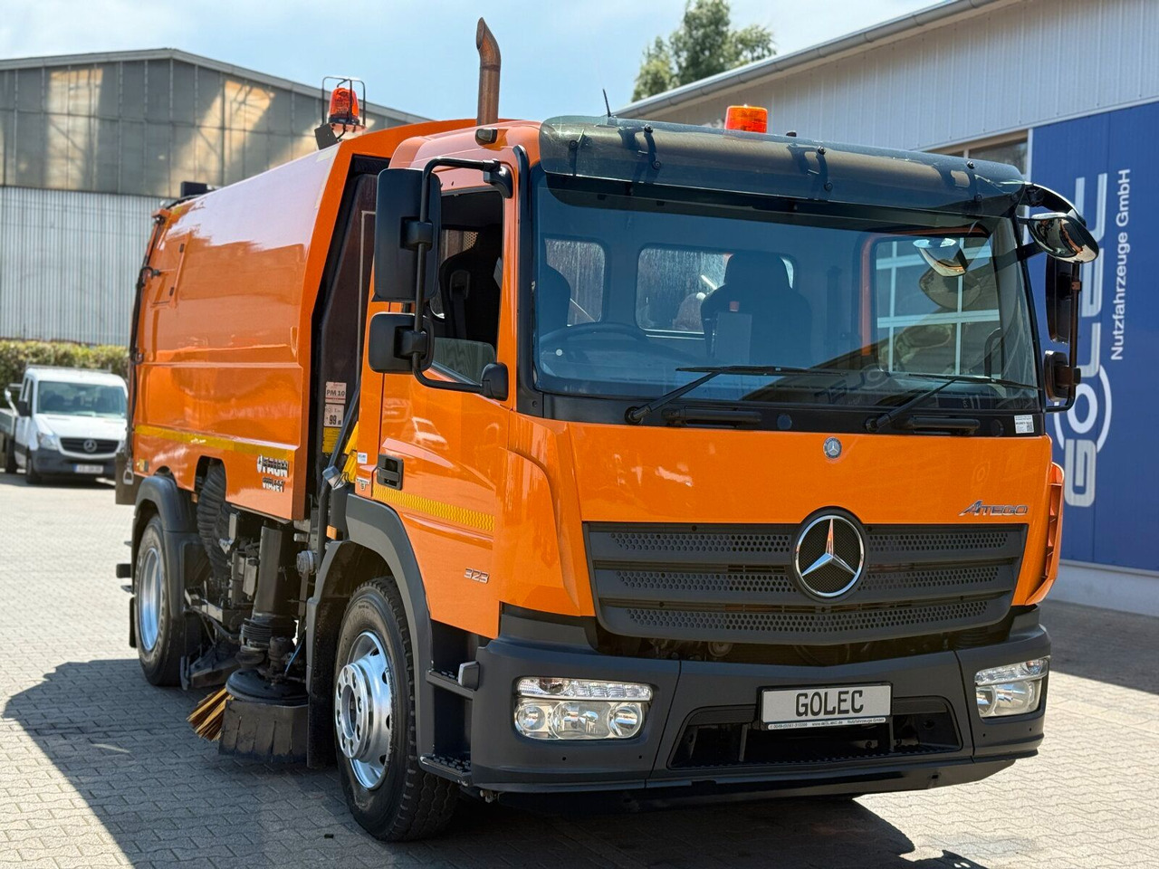 Mercedes-Benz ATEGO 1323 4x2 Kehrmaschine FAUN Viajet 6R/H - Мотометачна машина: снимка 1 Mercedes-Benz ATEGO 1323 4x2 Kehrmaschine FAUN Viajet 6R/H - Мотометачна машина: снимка 1