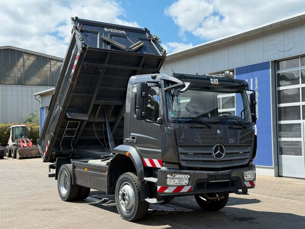 Mercedes-Benz ATEGO 1530 4x4 Euro 6 Meiller Kipper - Самосвал камион: снимка 2 Mercedes-Benz ATEGO 1530 4x4 Euro 6 Meiller Kipper - Самосвал камион: снимка 2