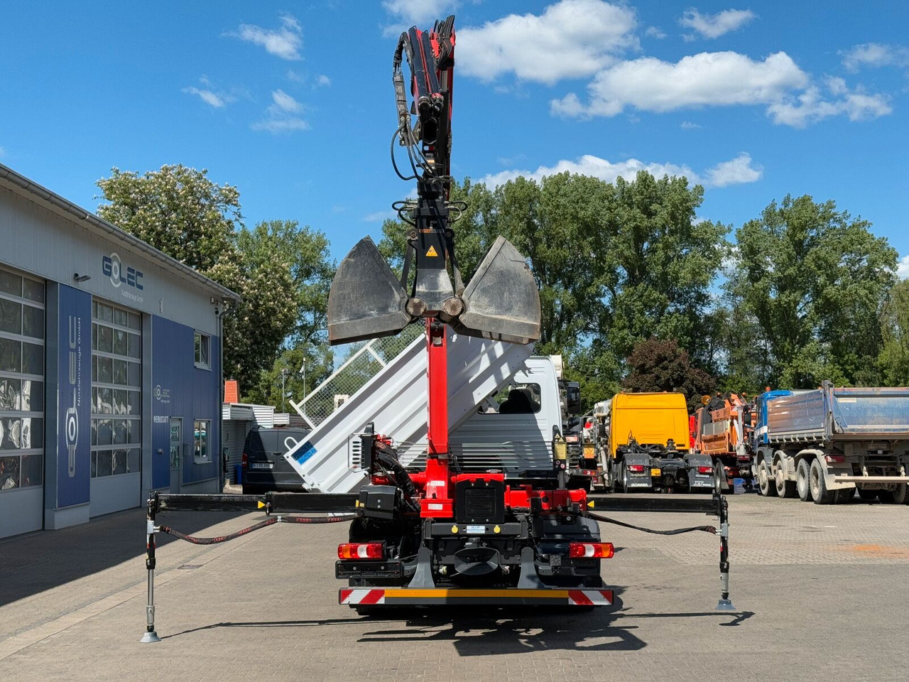 Лизинг на  Mercedes-Benz ATEGO 818 4x2 Euro 6 Kipper Kran FASSI F65B.0.22 Mercedes-Benz ATEGO 818 4x2 Euro 6 Kipper Kran FASSI F65B.0.22: снимка 8