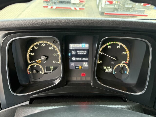 Mercedes-Benz Actros 4x2 Pritsche Plane Laderampe + Anhänger - Камион с брезент: снимка 3 Mercedes-Benz Actros 4x2 Pritsche Plane Laderampe + Anhänger - Камион с брезент: снимка 3