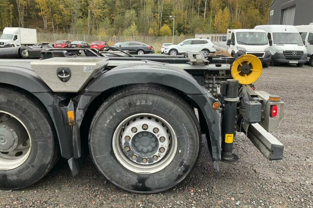 Mercedes-Benz Arocs 3253 8x4 Abrollkipper Kran Palfinger 37002 - Мултилифт с кука камион, Камион с кран: снимка 5 Mercedes-Benz Arocs 3253 8x4 Abrollkipper Kran Palfinger 37002 - Мултилифт с кука камион, Камион с кран: снимка 5