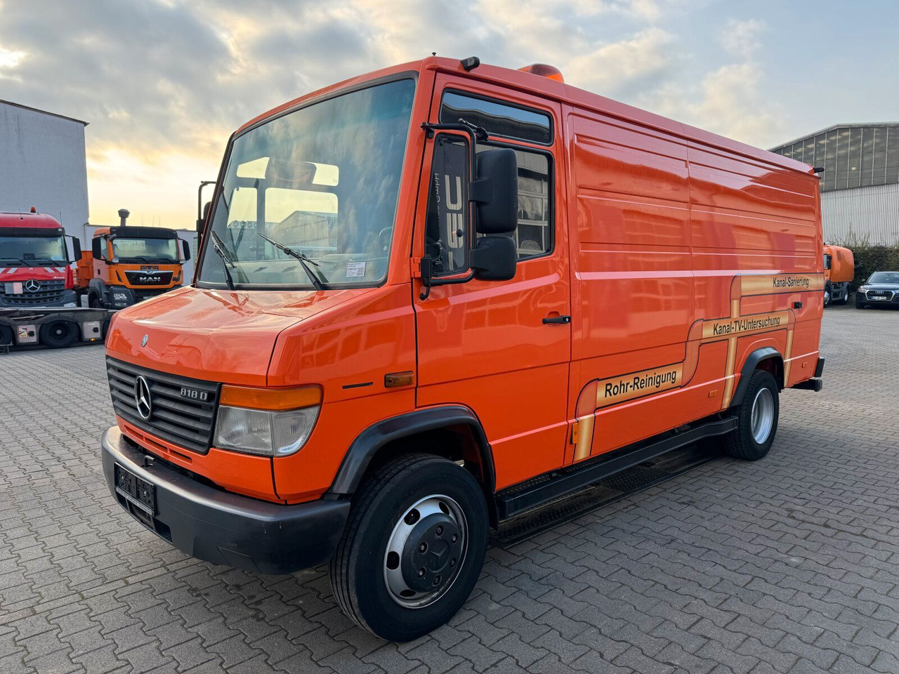 Mercedes-Benz Vario 818D Kanalreiniger Rockstroh Drain Jet 100 - Каналопочистваща машина: снимка 3 Mercedes-Benz Vario 818D Kanalreiniger Rockstroh Drain Jet 100 - Каналопочистваща машина: снимка 3