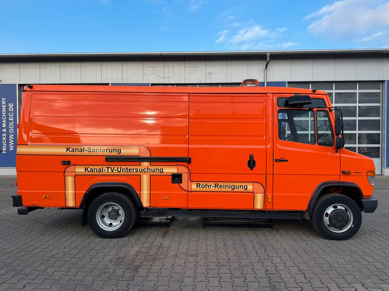 Mercedes-Benz Vario 818D Kanalreiniger Rockstroh Drain Jet 100 - Каналопочистваща машина: снимка 4 Mercedes-Benz Vario 818D Kanalreiniger Rockstroh Drain Jet 100 - Каналопочистваща машина: снимка 4